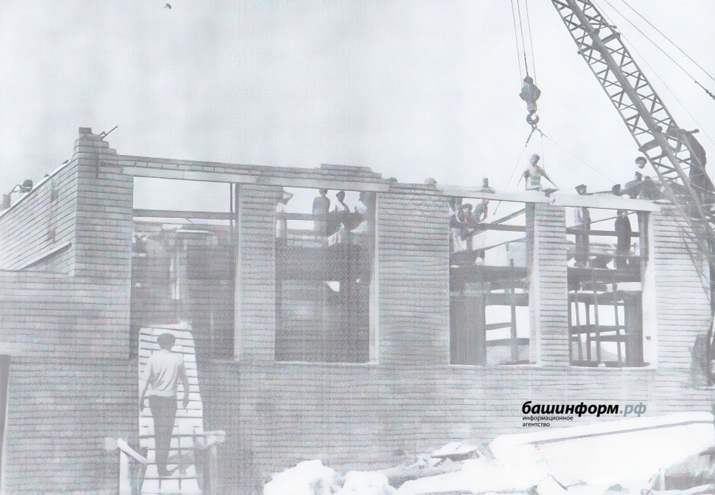 Валерий Шахов  «Башинформға» тапшырылды Фәрит Хәбиров мәктәп төҙөлөшөндә